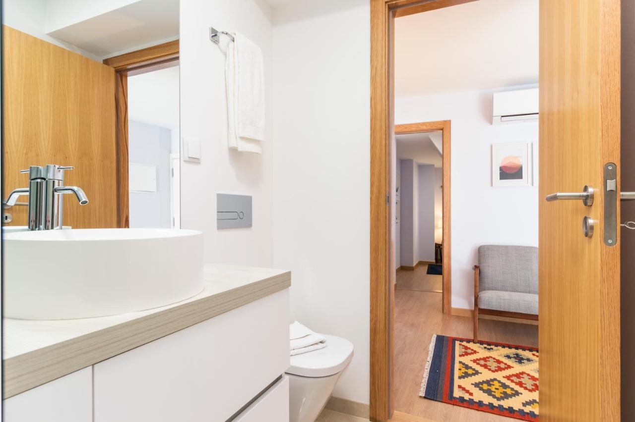 Perfect 1 Bed In Chiado With Aircon Apartment Lisbon Exterior photo