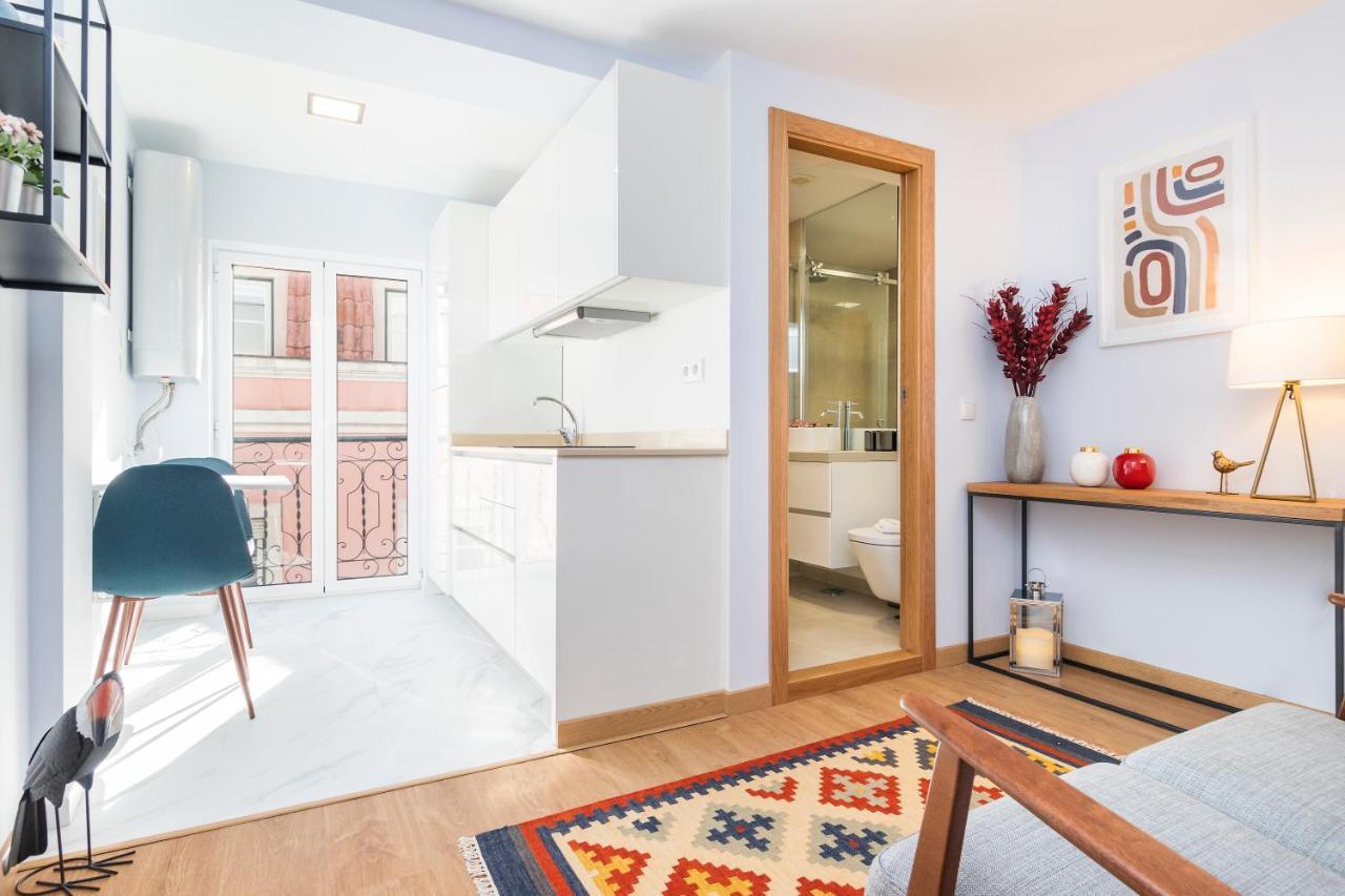 Perfect 1 Bed In Chiado With Aircon Apartment Lisbon Exterior photo